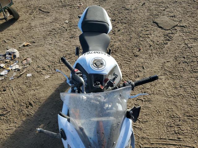 JKAEXEE17DDA11265 - 2013 KAWASAKI EX650 E WHITE photo 5