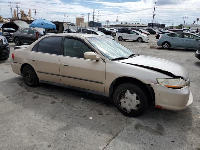 1HGCG6658YA047198 - 2000 HONDA ACCORD LX GOLD photo 4