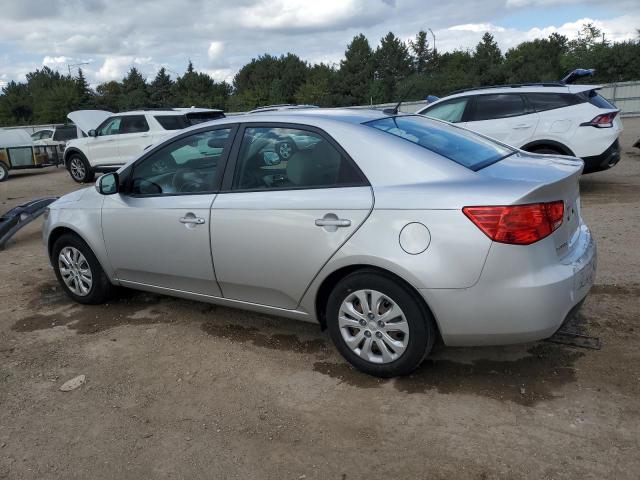 KNAFU4A27D5733514 - 2013 KIA FORTE EX SILVER photo 2