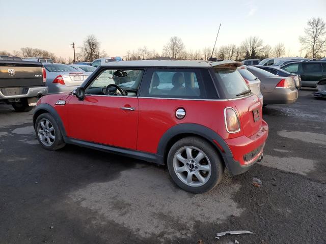 WMWMF7C59ATZ34624 - 2010 MINI COOPER S RED photo 2