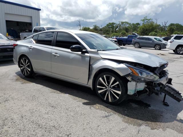 1N4BL4CV4MN402035 - 2021 NISSAN ALTIMA SR ვერცხლისფერი ფოტო 4