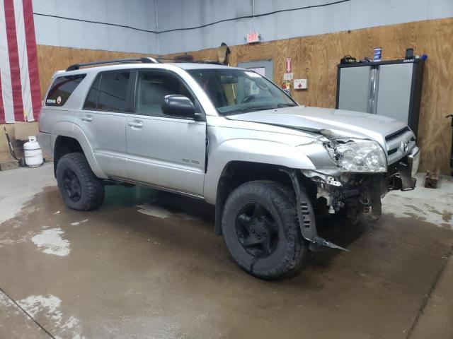 JTEBT14R940030887 - 2004 TOYOTA 4RUNNER SR5 SILVER photo 4