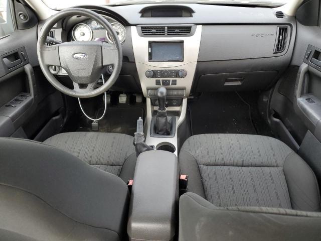 1FAHP35N69W145323 - 2009 FORD FOCUS SE GRAY photo 8