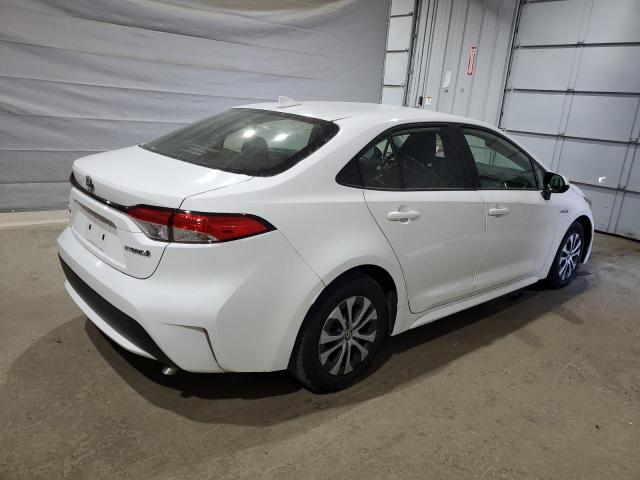JTDEBRBE4LJ026287 - 2020 TOYOTA COROLLA LE WHITE photo 3