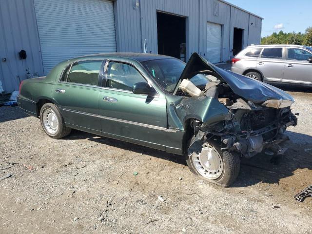 1LNFM81W6WY645256 - 1998 LINCOLN TOWN CAR EXECUTIVE Կանաչ լուսանկար 4