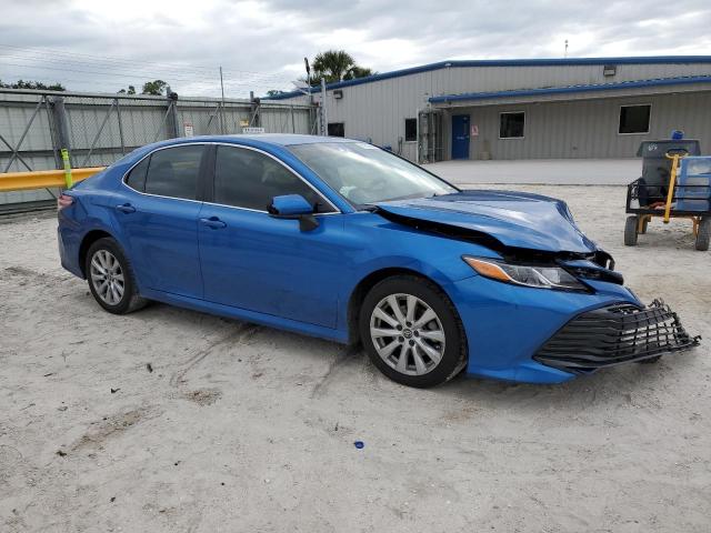 4T1C11AK7LU350394 - 2020 TOYOTA CAMRY LE BLUE photo 4