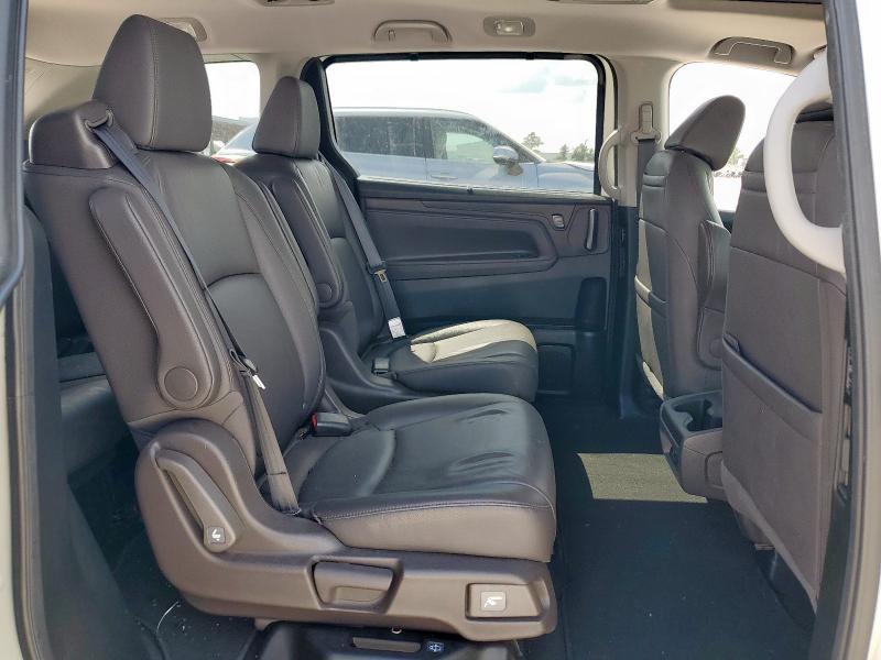 5FNRL6H95JB081987 - 2018 HONDA ODYSSEY ELITE Beyaz fotoğraf 11