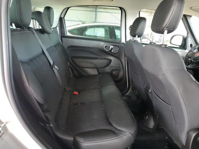 ZFBCFAAH7JZ040856 - 2018 FIAT 500L POP 银色 照片 10