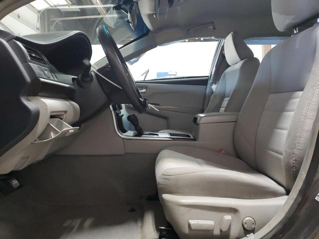 4T1BF1FK3HU345318 - 2017 TOYOTA CAMRY LE 灰色 照片 7