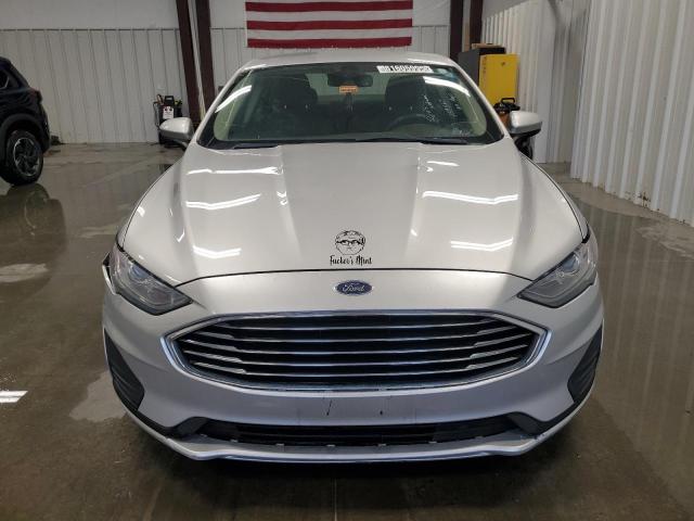3FA6P0LU3KR139567 - 2019 FORD FUSION SE 银色 照片 5