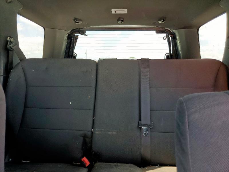 1FMCU0D7XCKA05591 - 2012 FORD ESCAPE XLT SILVER photo 10