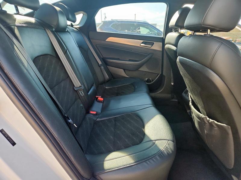 5NPE34AF7JH703123 - 2018 HYUNDAI SONATA SPORT أبيض صورة 10