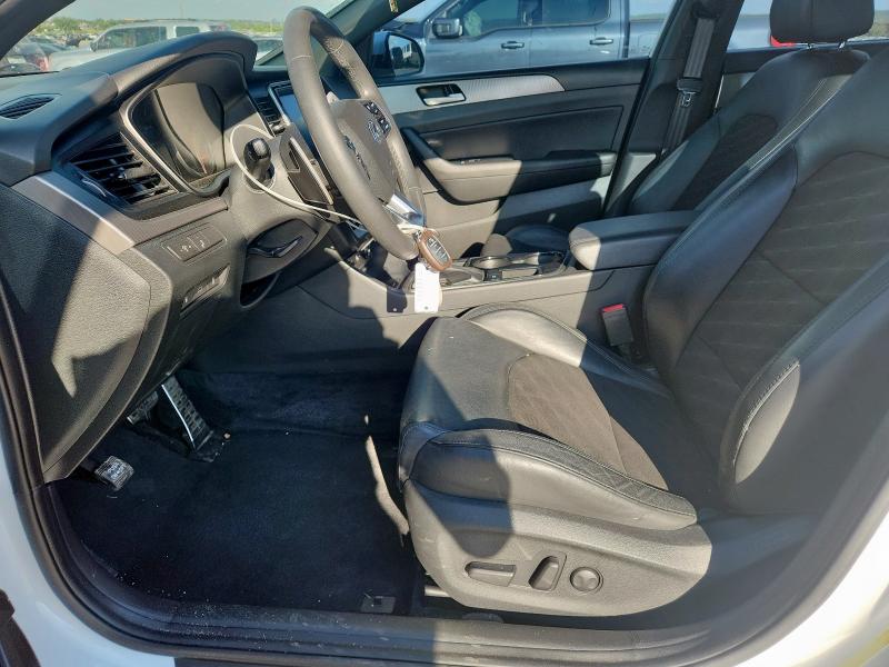 5NPE34AF7JH703123 - 2018 HYUNDAI SONATA SPORT أبيض صورة 7