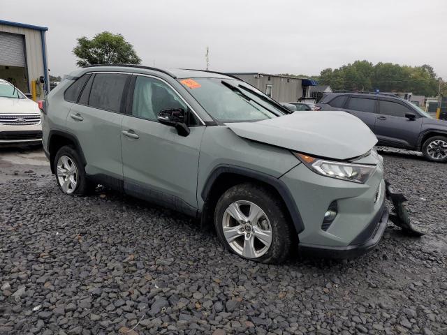 2T3P1RFV4MW183651 - 2021 TOYOTA RAV4 XLE 灰色 照片 4