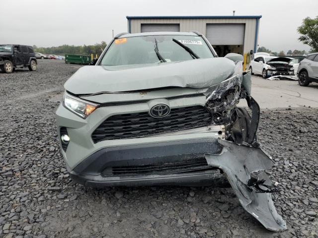 2T3P1RFV4MW183651 - 2021 TOYOTA RAV4 XLE 灰色 照片 5