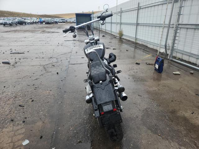 1HD1BVJ20NB015880 - 2022 HARLEY-DAVIDSON FXST 黑色 照片 4