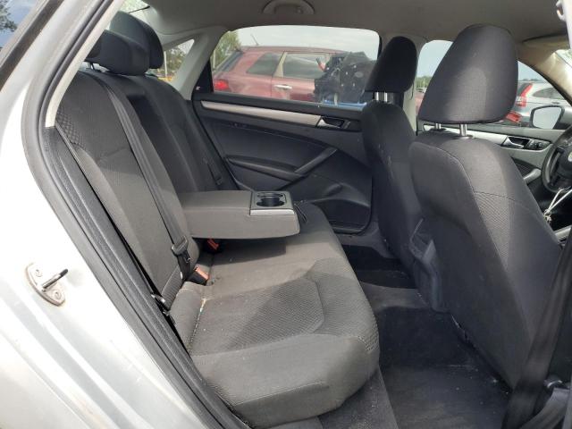 1VWAP7A36EC019267 - 2014 VOLKSWAGEN PASSAT S SILVER photo 10