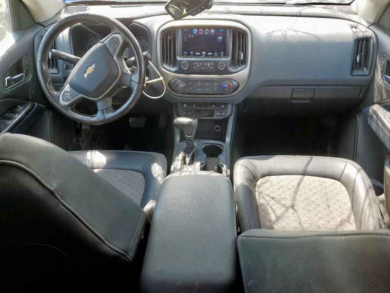 1GCPTDE17G1366461 - 2016 CHEVROLET COLORADO Z71 SILVER photo 8