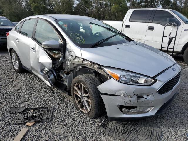 1FADP3F27HL216905 - 2017 FORD FOCUS SE SILVER photo 4