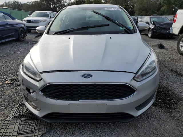 1FADP3F27HL216905 - 2017 FORD FOCUS SE SILVER photo 5