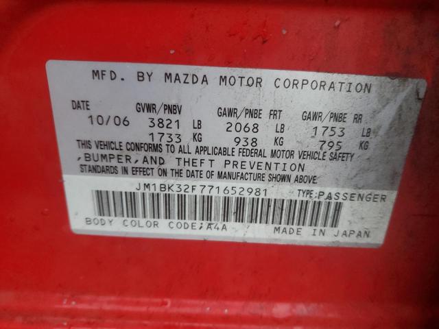 JM1BK32F771652981 - 2007 MAZDA 3 I RED photo 12