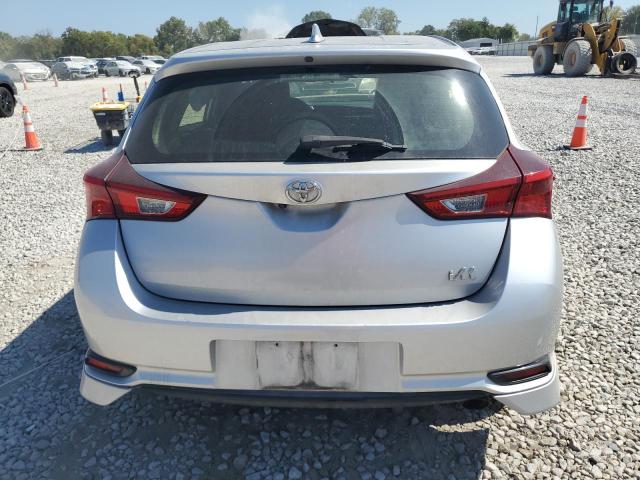 JTNKARJE2HJ530119 - 2017 TOYOTA COROLLA IM Argent photo 6