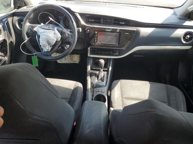 JTNKARJE2HJ530119 - 2017 TOYOTA COROLLA IM Argent photo 8