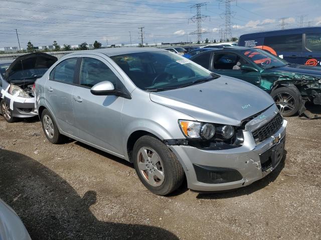 1G1JA5SH4F4160328 - 2015 CHEVROLET SONIC LS SILVER photo 4