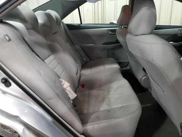 4T4BF1FK4FR488474 - 2015 TOYOTA CAMRY LE 银色 照片 10