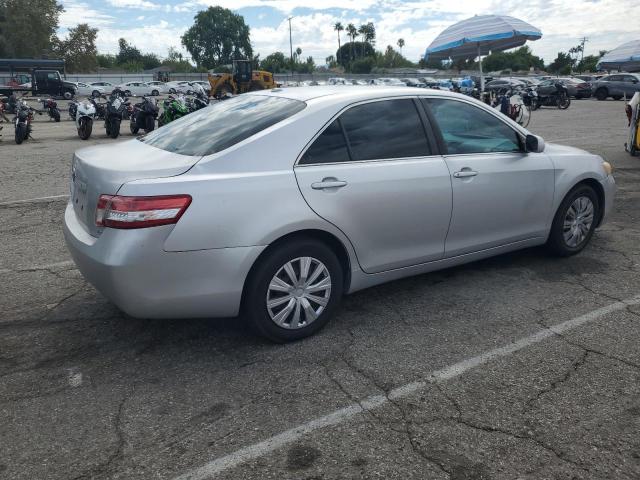4T1BF3EK9AU051456 - 2010 TOYOTA CAMRY BASE SILVER photo 3