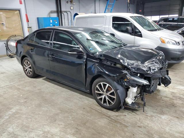 3VWD07AJ7EM387035 - 2014 VOLKSWAGEN JETTA SE შავი ფოტო 4