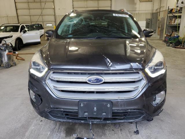 1FMCU9J99JUC86391 - 2018 FORD ESCAPE TITANIUM Schwarz Foto 5
