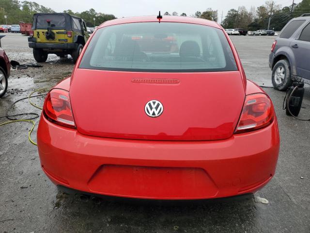 3VWF17AT3EM641475 - 2014 VOLKSWAGEN BEETLE RED photo 6