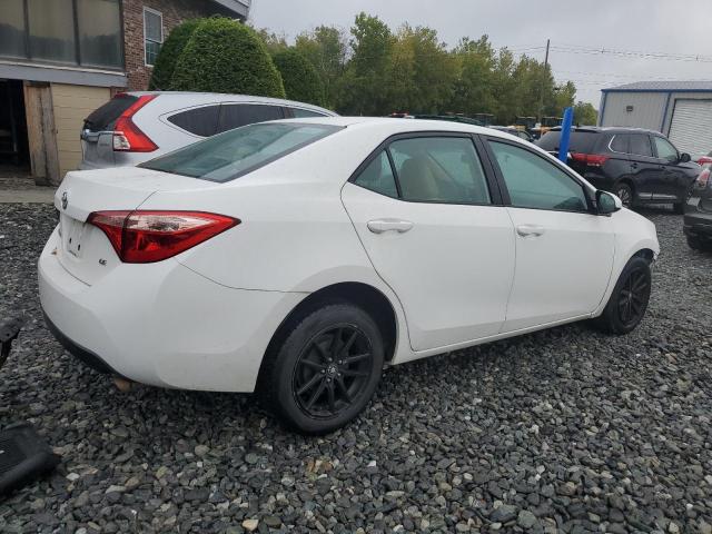 2T1BURHE5JC080078 - 2018 TOYOTA COROLLA L WHITE photo 3
