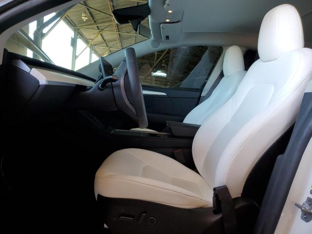 7SAYGDEE0PF900082 - 2023 TESLA MODEL Y Ақ фото 7