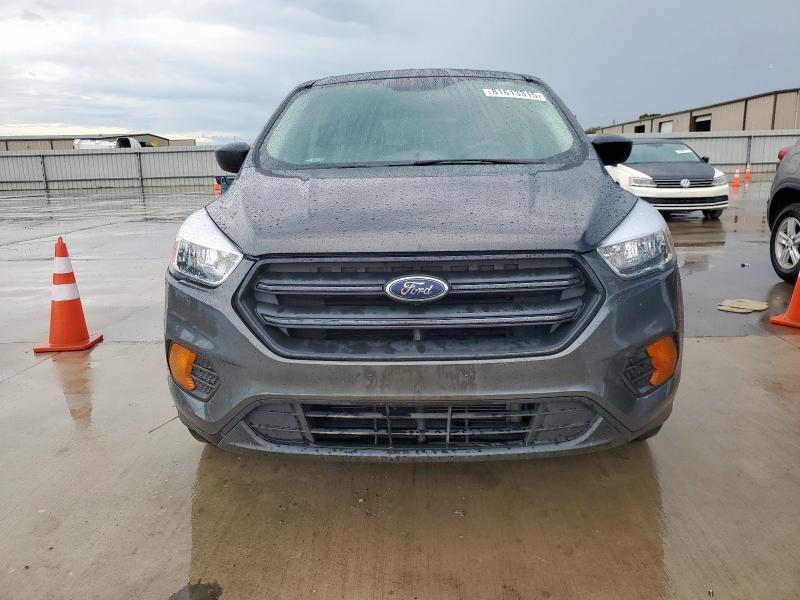 1FMCU0F79HUD84253 - 2017 FORD ESCAPE S GRAY photo 5