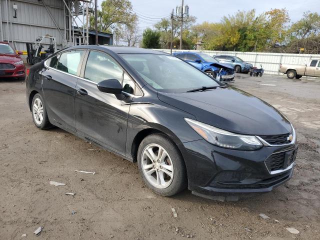 1G1BE5SM8J7229339 - 2018 CHEVROLET CRUZE LT BLACK photo 4