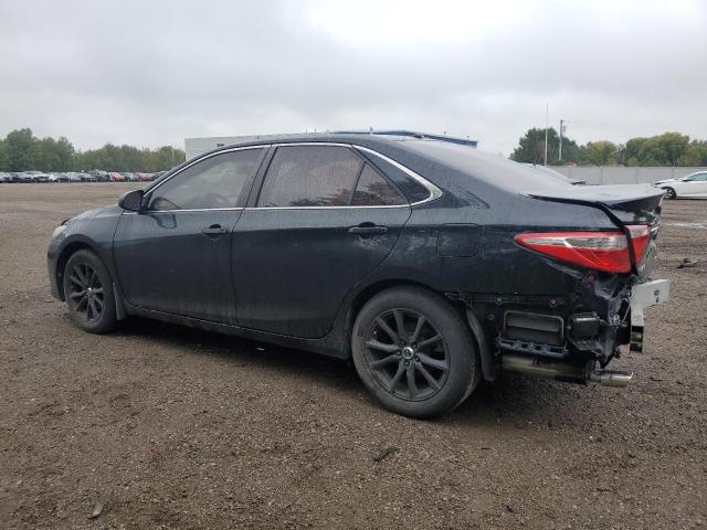 4T1BK1FKXFU556721 - 2015 TOYOTA CAMRY XSE BLACK photo 2