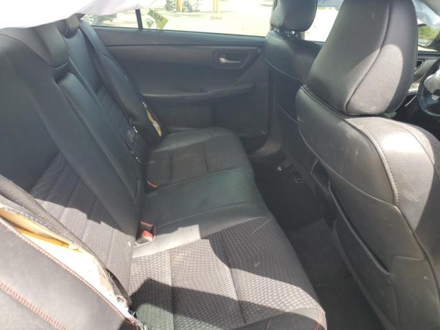 4T1BF1FK8FU109504 - 2015 TOYOTA CAMRY LE SILVER photo 10