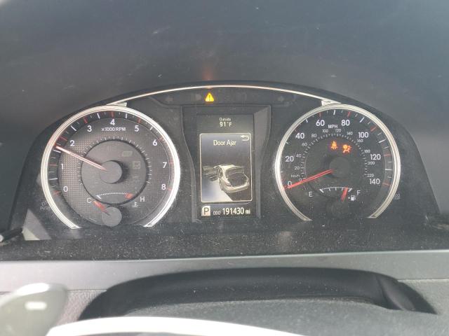 4T1BF1FK8FU109504 - 2015 TOYOTA CAMRY LE SILVER photo 9