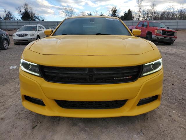 2C3CDXHG3JH156983 - 2018 DODGE CHARGER SXT PLUS YELLOW photo 5