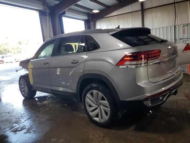 1V21E2CA8LC216749 - 2020 VOLKSWAGEN ATLAS CROS SE Gris photo 2