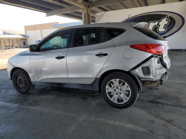 KM8JT3AB9DU698955 - 2013 HYUNDAI TUCSON GL SILVER photo 2