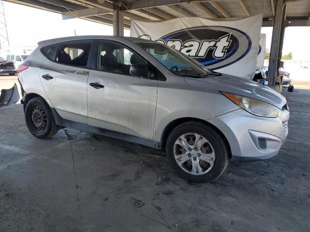 KM8JT3AB9DU698955 - 2013 HYUNDAI TUCSON GL SILVER photo 4