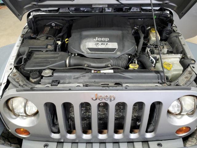 1C4BJWDG5DL568927 - 2013 JEEP WRANGLER U SPORT ვერცხლისფერი ფოტო 12