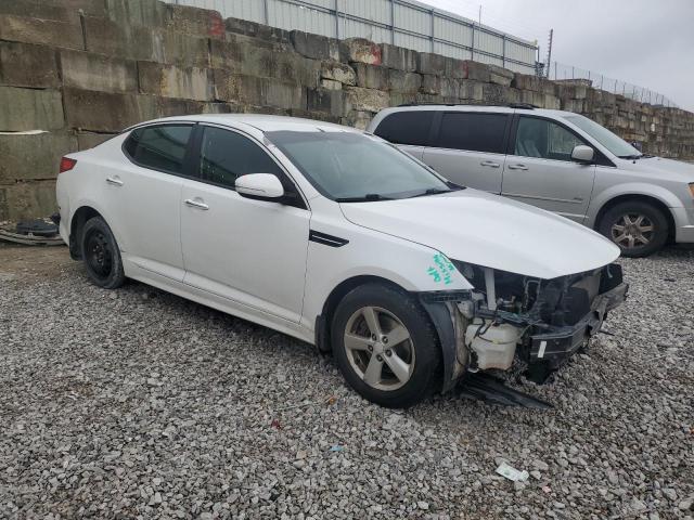 5XXGM4A72FG391276 - 2015 KIA OPTIMA LX WHITE photo 4