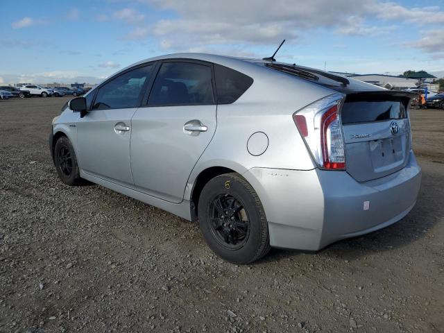 JTDKN3DU3D5616065 - 2013 TOYOTA PRIUS SILVER photo 2