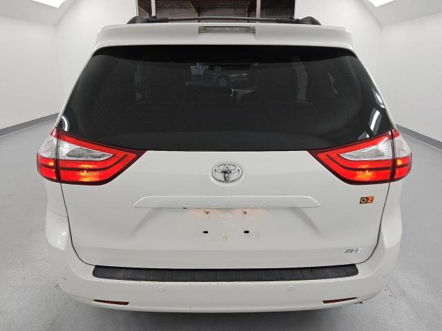 5TDYZ3DC6HS826178 - 2017 TOYOTA SIENNA XLE 白色 照片 6