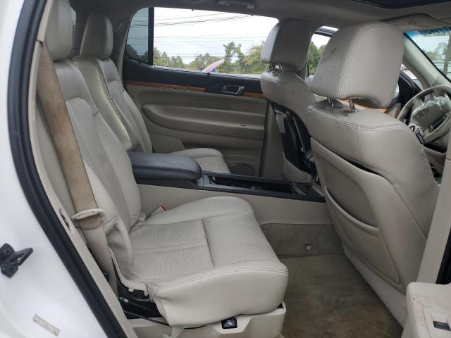 2LMHJ5AT8ABJ10591 - 2010 LINCOLN MKT Blanc photo 11