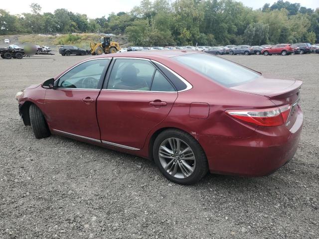4T1BF1FK1HU652471 - 2017 TOYOTA CAMRY LE RED photo 2